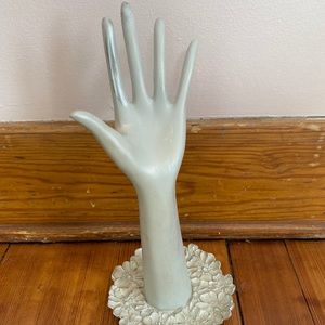 Ring Holder Hand
